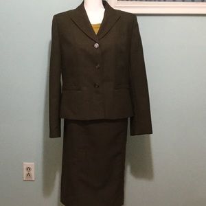 Evan-Picone - 3 button Olive Green Skirt Suit